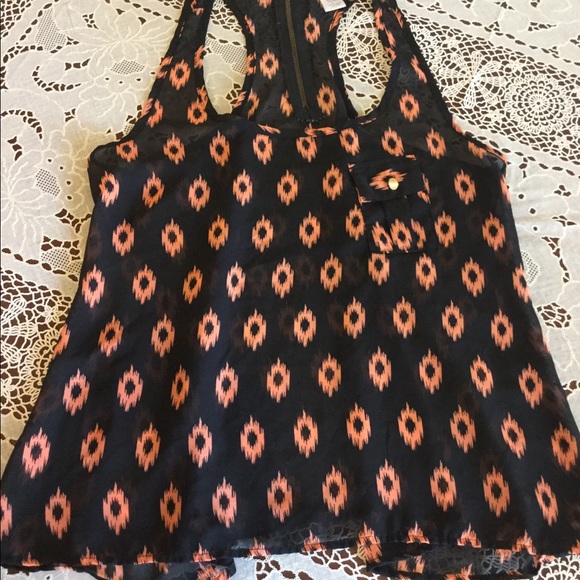 Shirt - Picture 8 of 8